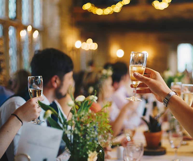 catering-food-table